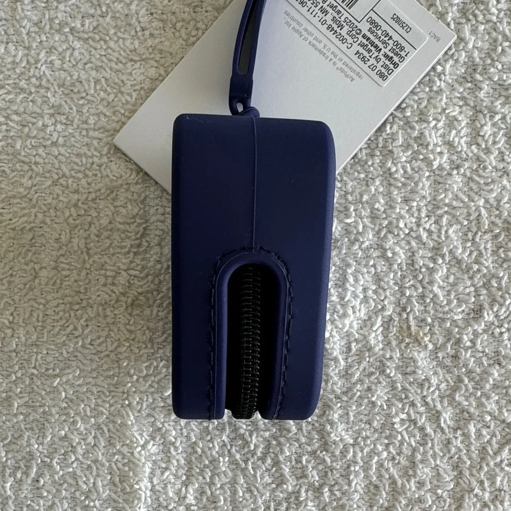Heyday Earbuds Pop-in Case Cover with Strap